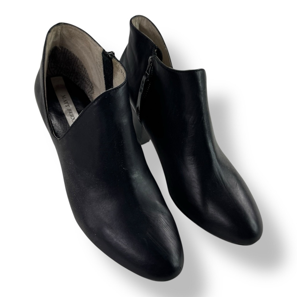 Matt Bernson Black Leather Side Zip Heels Womens Size‎ 9.5 M